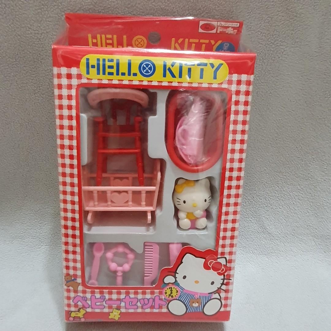 hello kitty mini dolls house