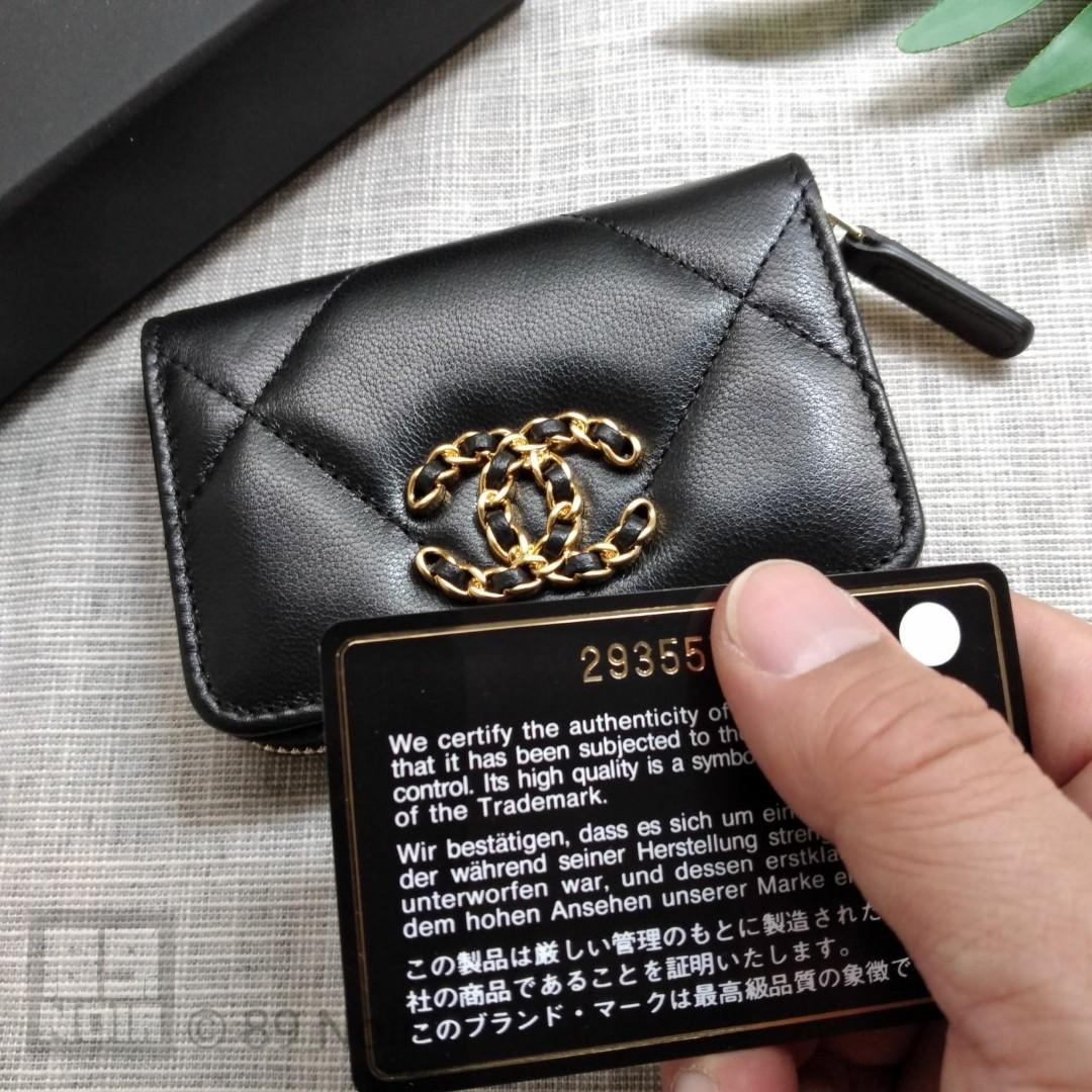 Chanel 19 Goatskin Zipped Coin Purse AP0949 Black 2019 : r/Replica