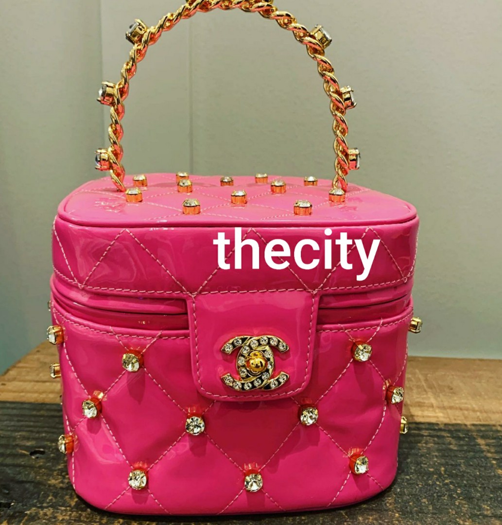 Chanel pink hotsell patent leather bag