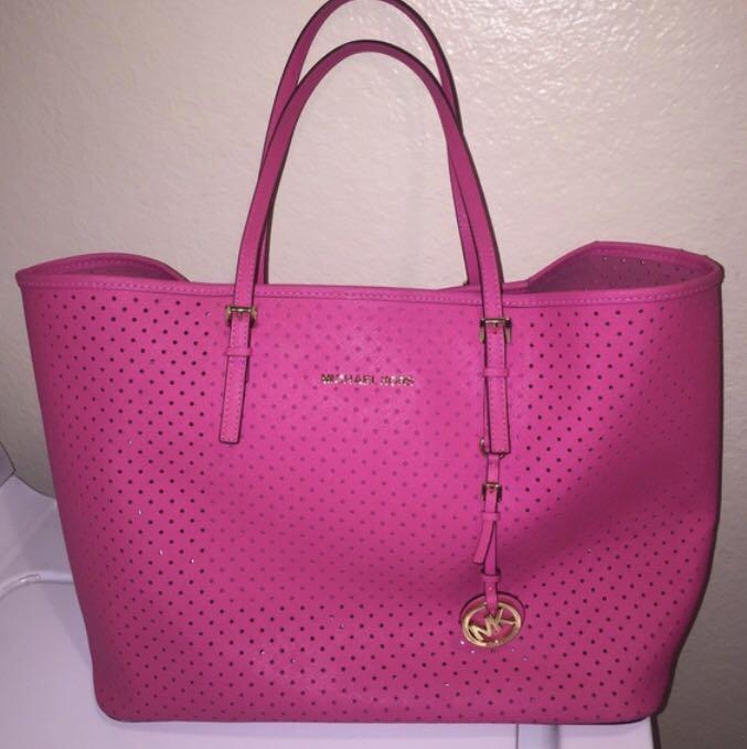 Michael kors cheap neon pink bag