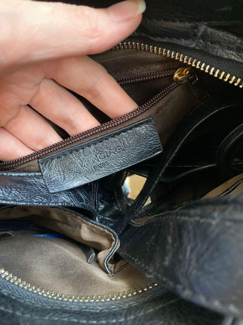 Balenciaga City Small (Category: Luxury Bags & Wallets) located in Baliuag. Submitted by lml_prelovedxx (Listing ID 1010913846, Image 3). Description: Balenciaga City Small (Premium Copy) DIMENSIONS: Width 11.6in/29.8cm, Length 8in/20.3cm, Depth 4in/10.1cm, Handle drop length 3.4in/9cm INCLUSIONS: Long strap, mirror and dustbag (generic only) SF will be shouldered by buyer MOVING OUT SALE!!!.
