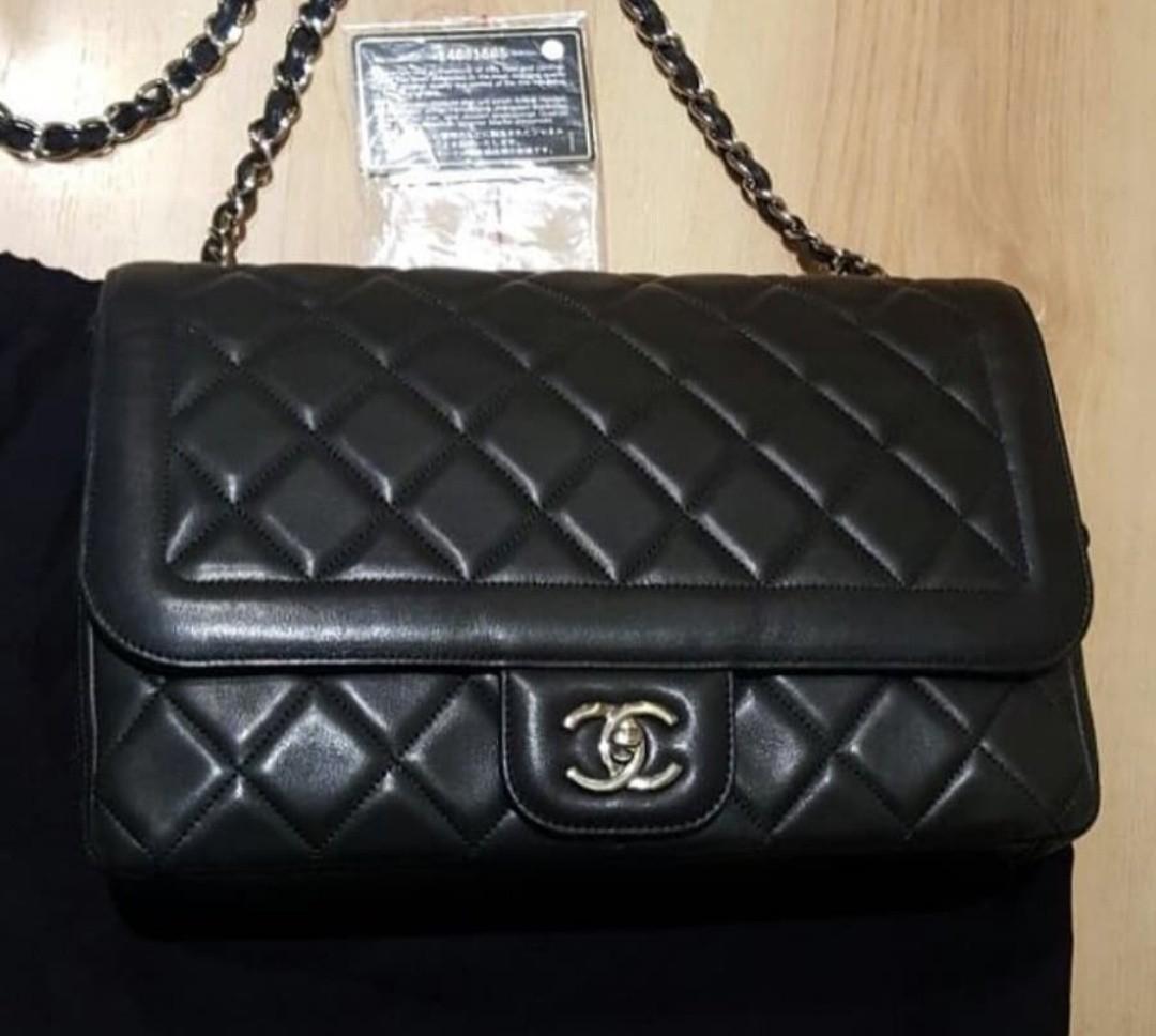 Chanel coco Rider #14 Black SHW size 30cm bag holo card, Fesyen Wanita, Tas  & Dompet di Carousell