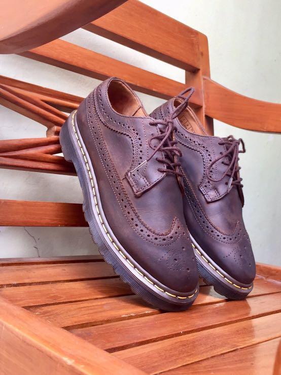 Dr. Martens 3989 Brogues Crazy Horse Army Sole Size 7 uk Fesyen