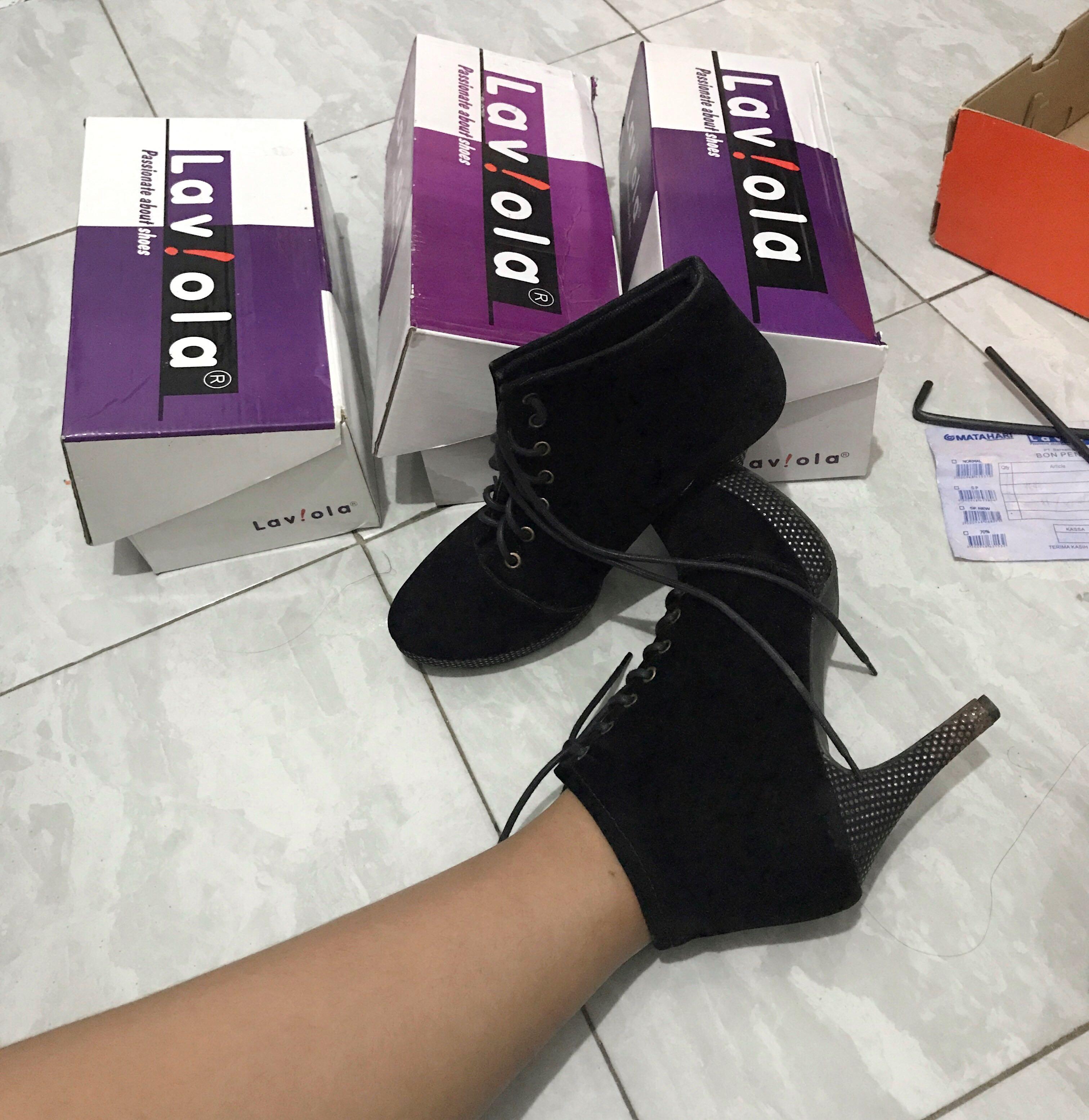 High Heels Hitam Sepatu Boot Fesyen Wanita Sepatu Di Carousell