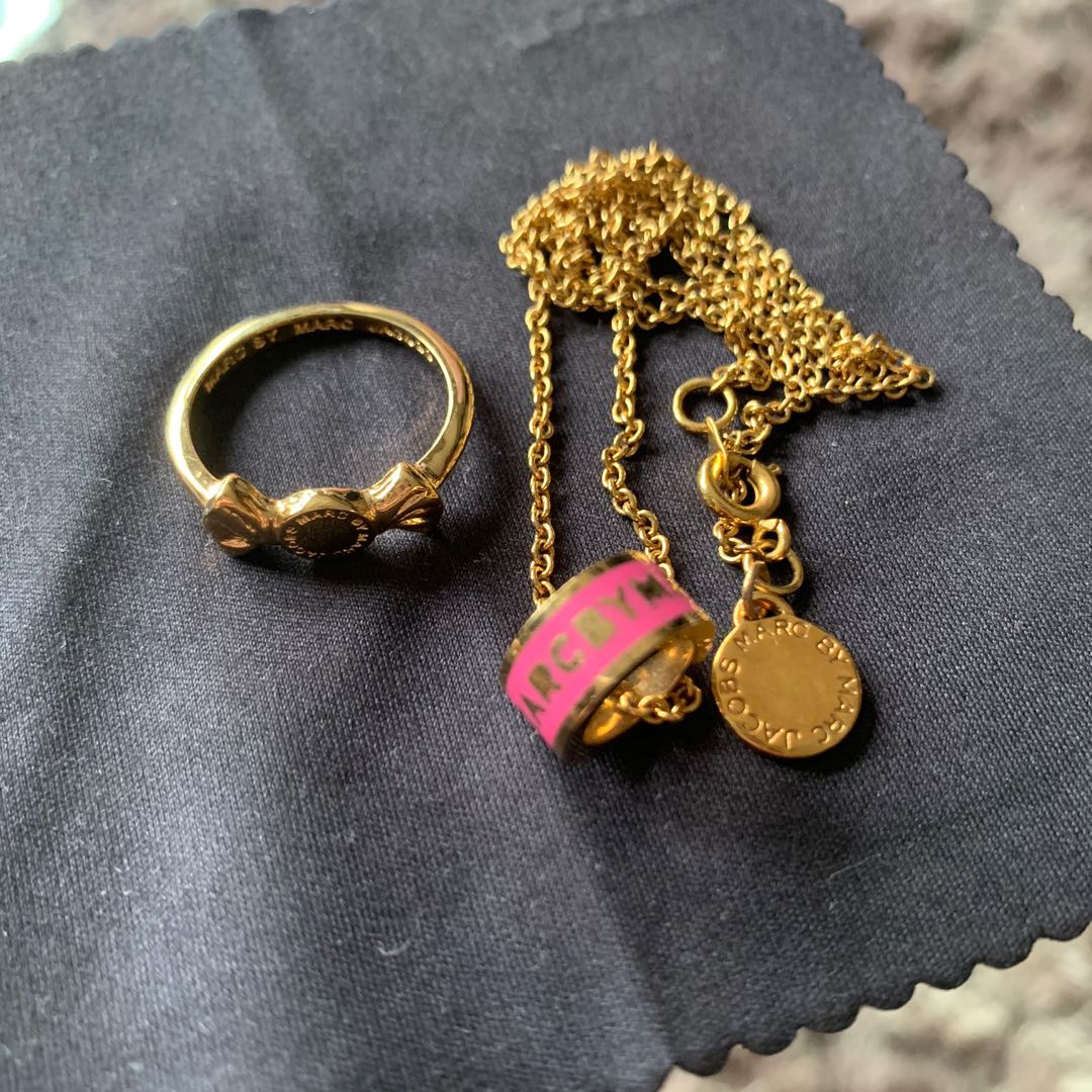 Marc jacobs gold necklace shop