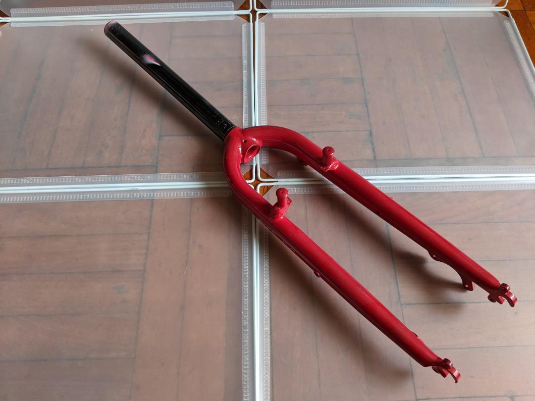 rigid steel fork