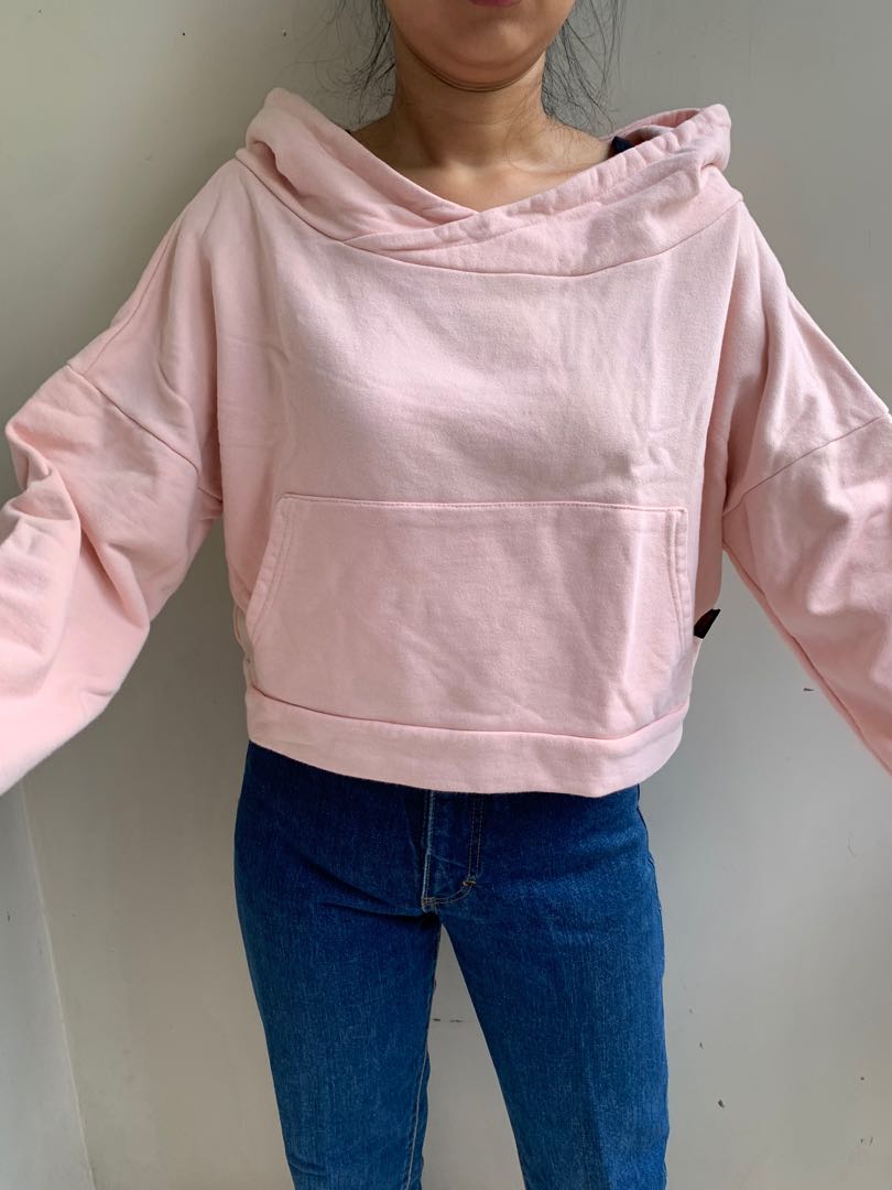 pink crop sweater