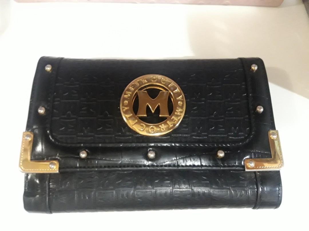 Preloved original metrocity wallet, Women's Fashion, Bags