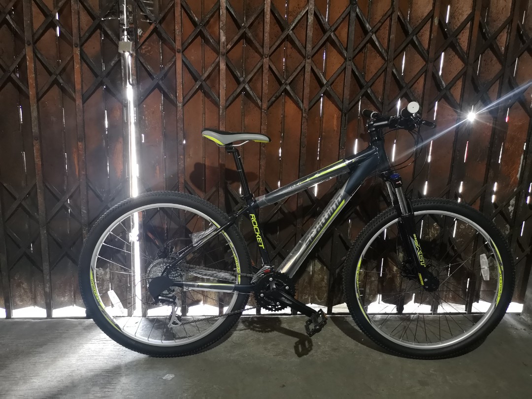 schwinn rocket mountain bike