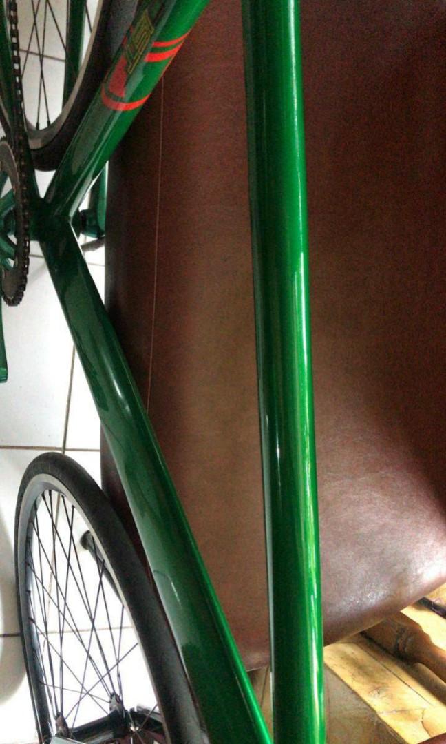 Sepeda Fixie frame soloist 77 size 55 Olah Raga Sepeda di Carousell