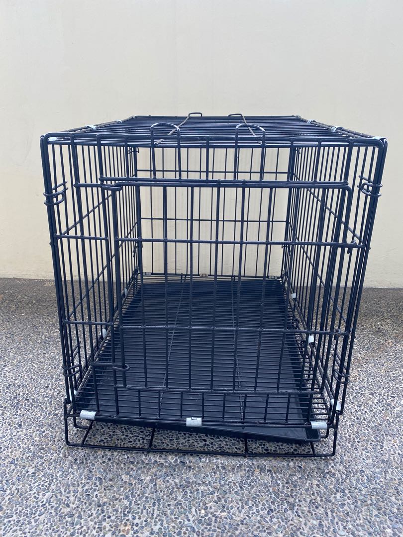 Slightly Used Dog Crate, Pet Supplies, Homes & Other Pet Accessories on