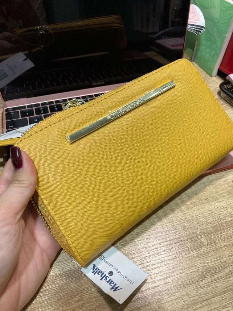 steve madden yellow wallet