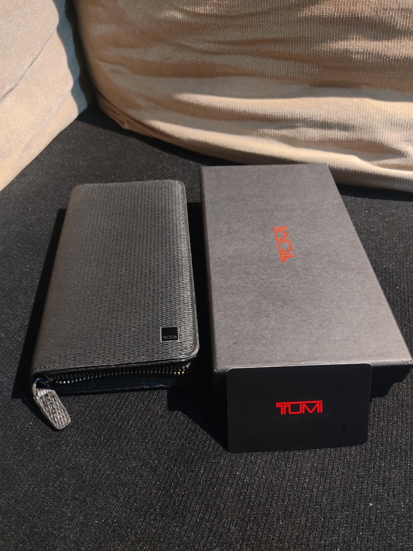 tumi monaco wallet