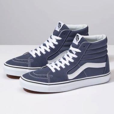 skate high top shoes