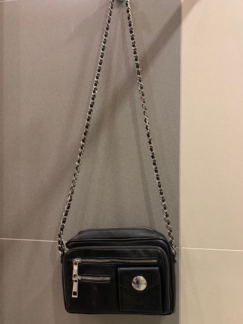 zara black sling bag