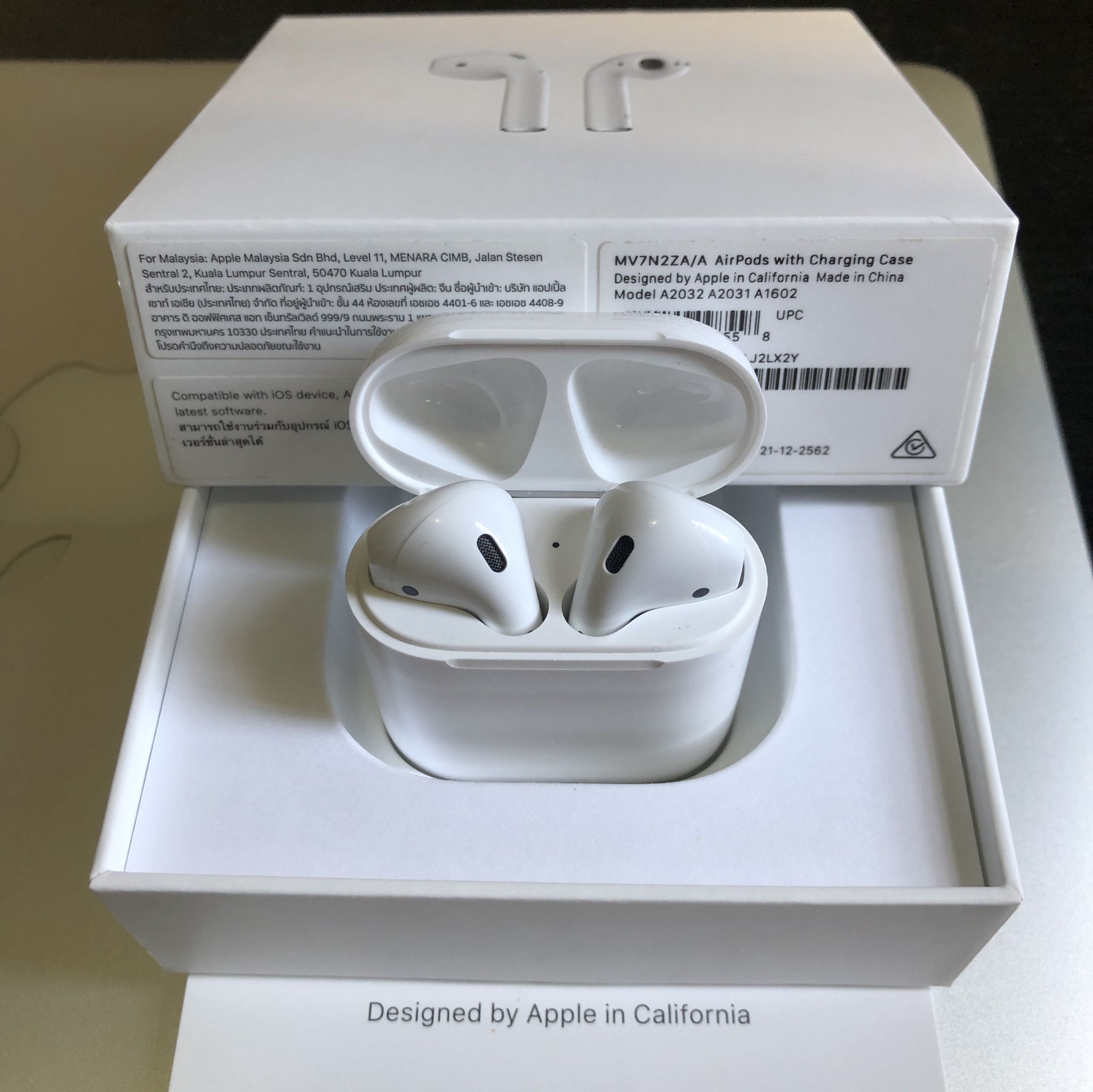 model a2032 a2031 a1602 airpods