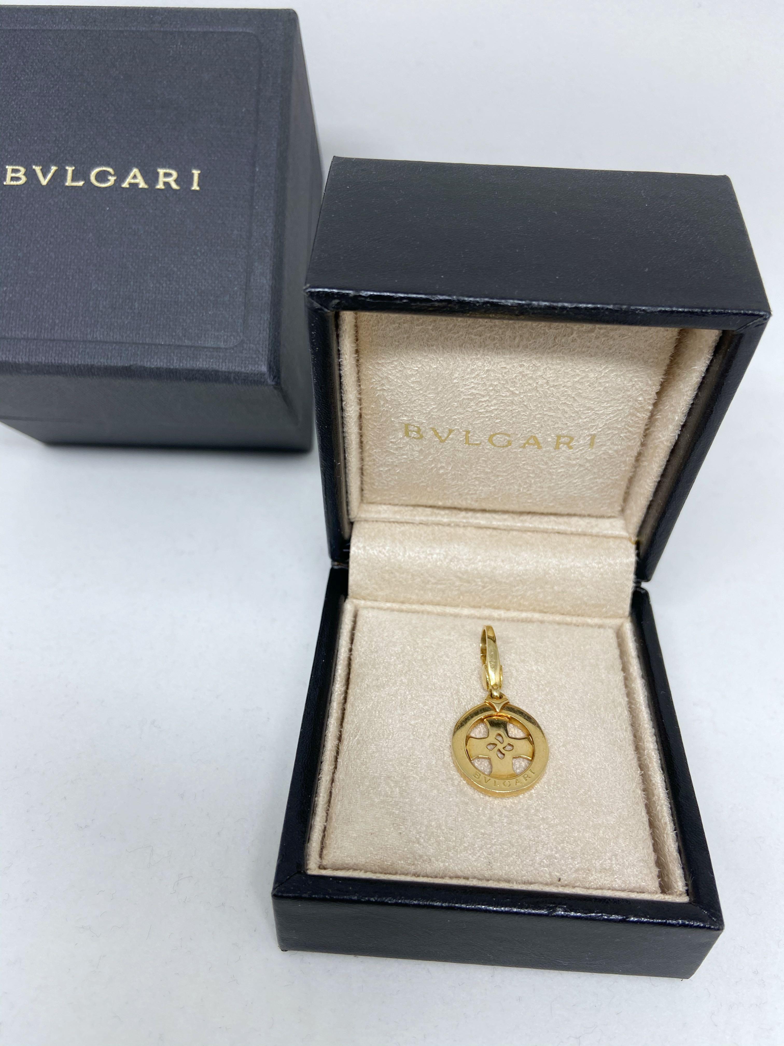 Authentic Bvlgari 18K Tondo Cross Charm/Pendant (Category: Necklaces) located in Quezon City. Submitted by branded_luxe (Listing ID 1017311583, Image 3). Description: Authentic or money back never worn 18K Yellow Gold Cross Charm Pendant from Bulgari's Tondo collection. Measures 29mm by 14 mm and has a hinged bail that opens to fit up to 4 mm. Comes with original Bvlgari box and outer box. Stored new. For faster transaction, (0961) 079 0225.