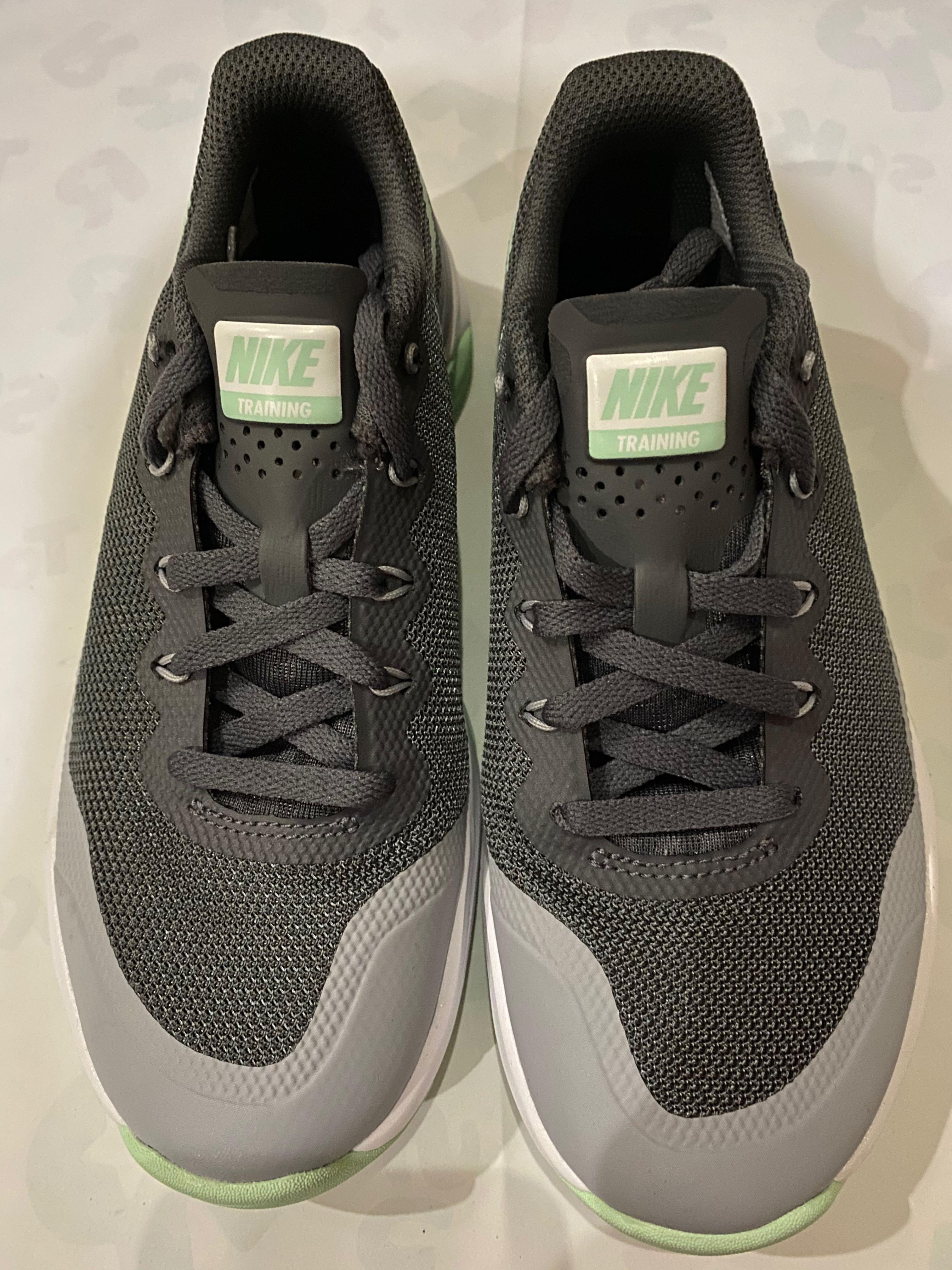how to clean nike flywire shoes