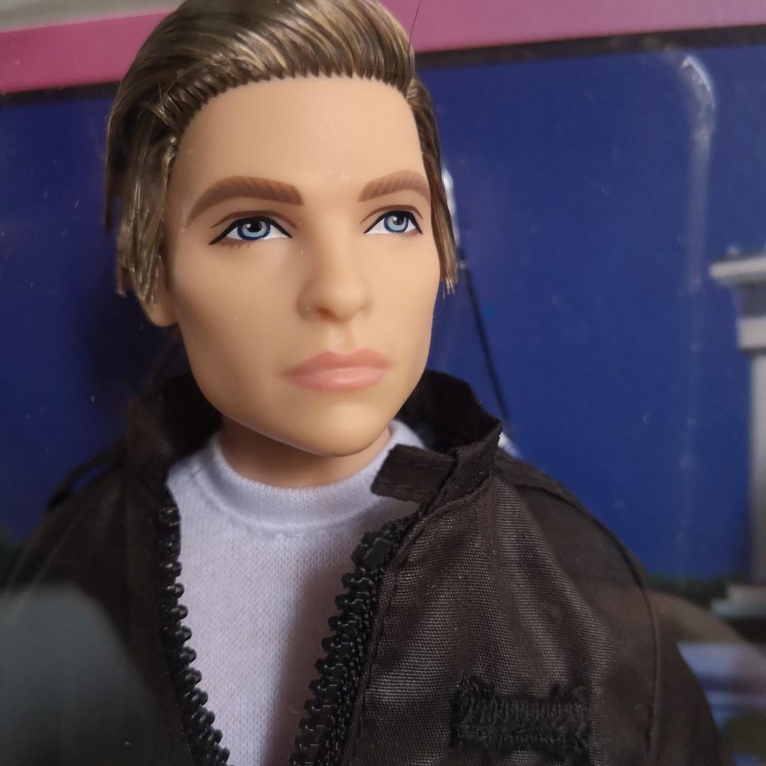 Barbie Signature Gold Label WW84 Wonder Woman Steve Trevor doll set