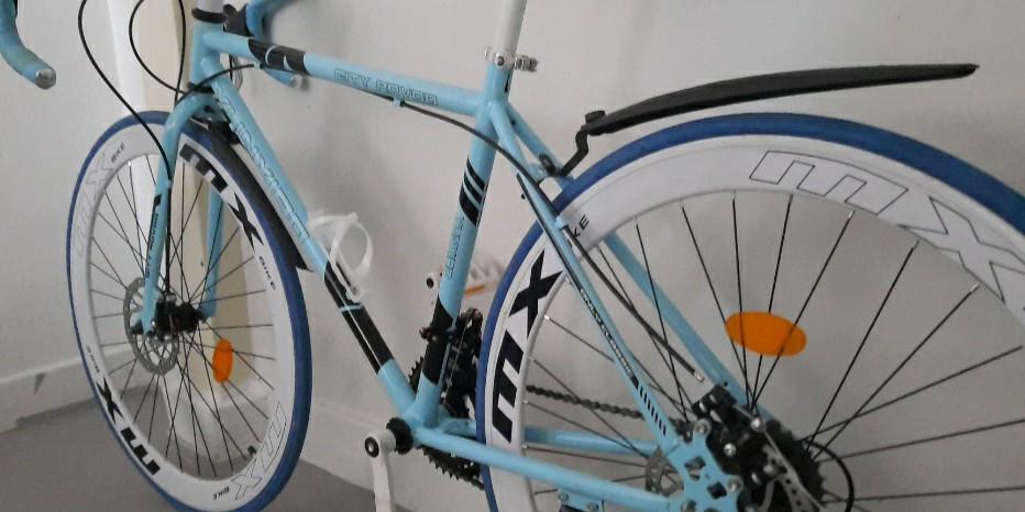 cheap beginner road bike