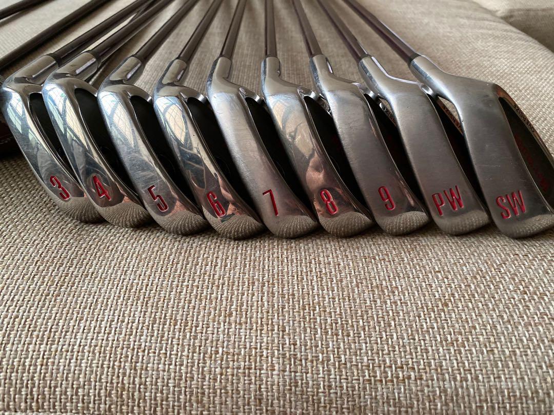 Bermuda golf club set, Sports Equipment, Sports & Games, Golf on Carousell