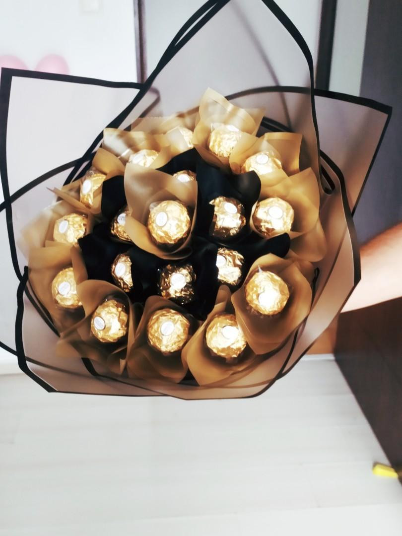 Chocolate Bouquet Ferrero Rocher Bouquet Father S Day Gift Design Craft Handmade Craft On Carousell