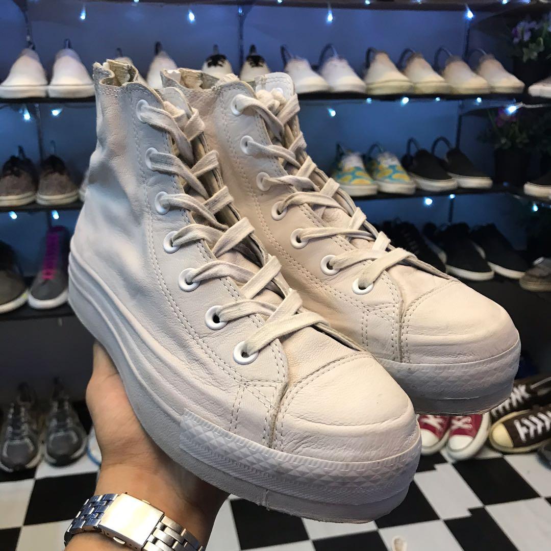 Chuck taylor all deals star platform shroud