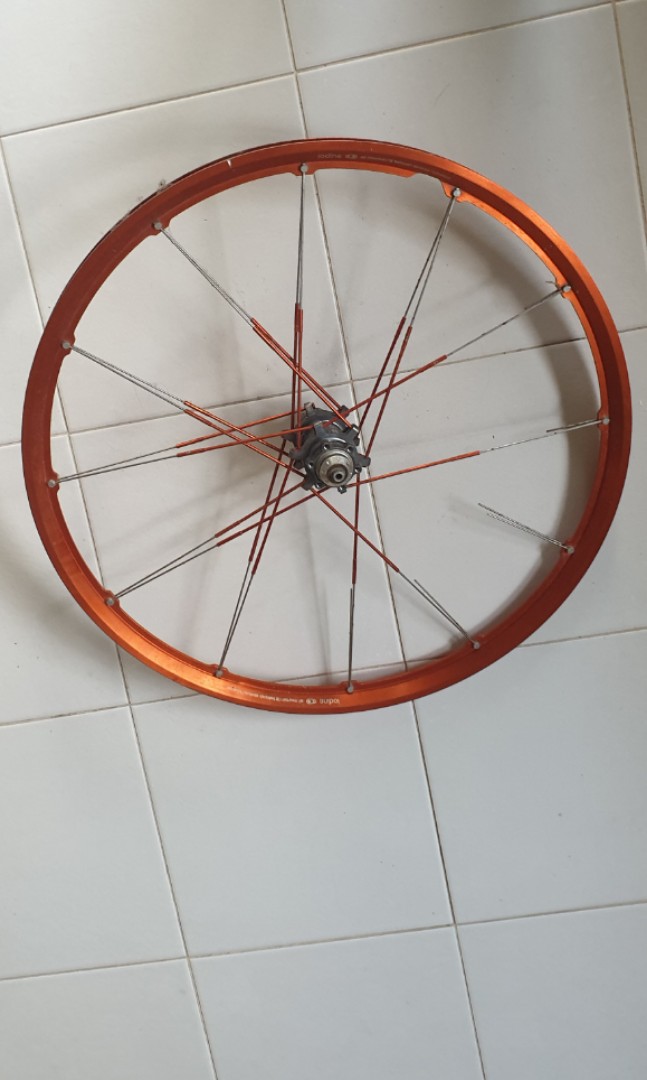 cowboy stap Volharding Crank Brothers Iodine 26" wheels, Sports Equipment, Bicycles & Parts,  Bicycles on Carousell