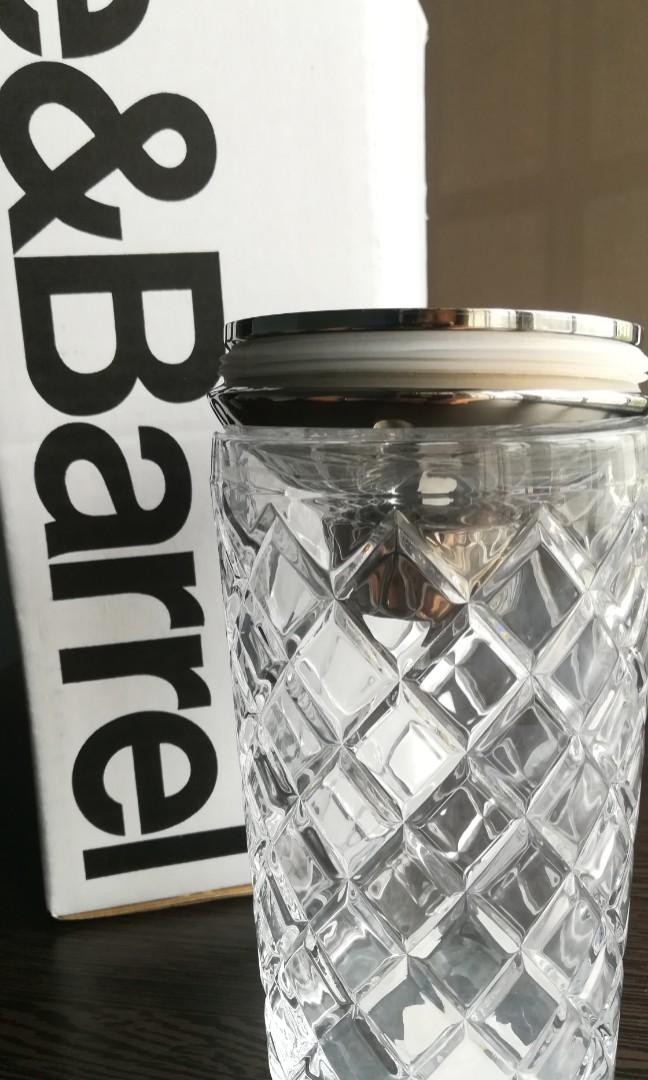 Crate & Barrel Hatch Cocktail Shaker Kitchen Series, TV & Home