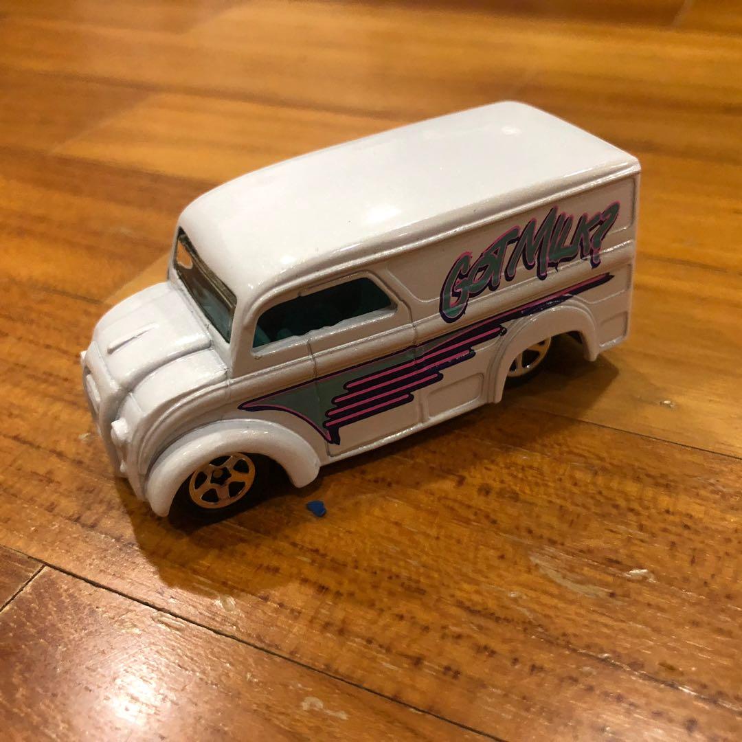 hot wheels 1998 first editions dairy delivery