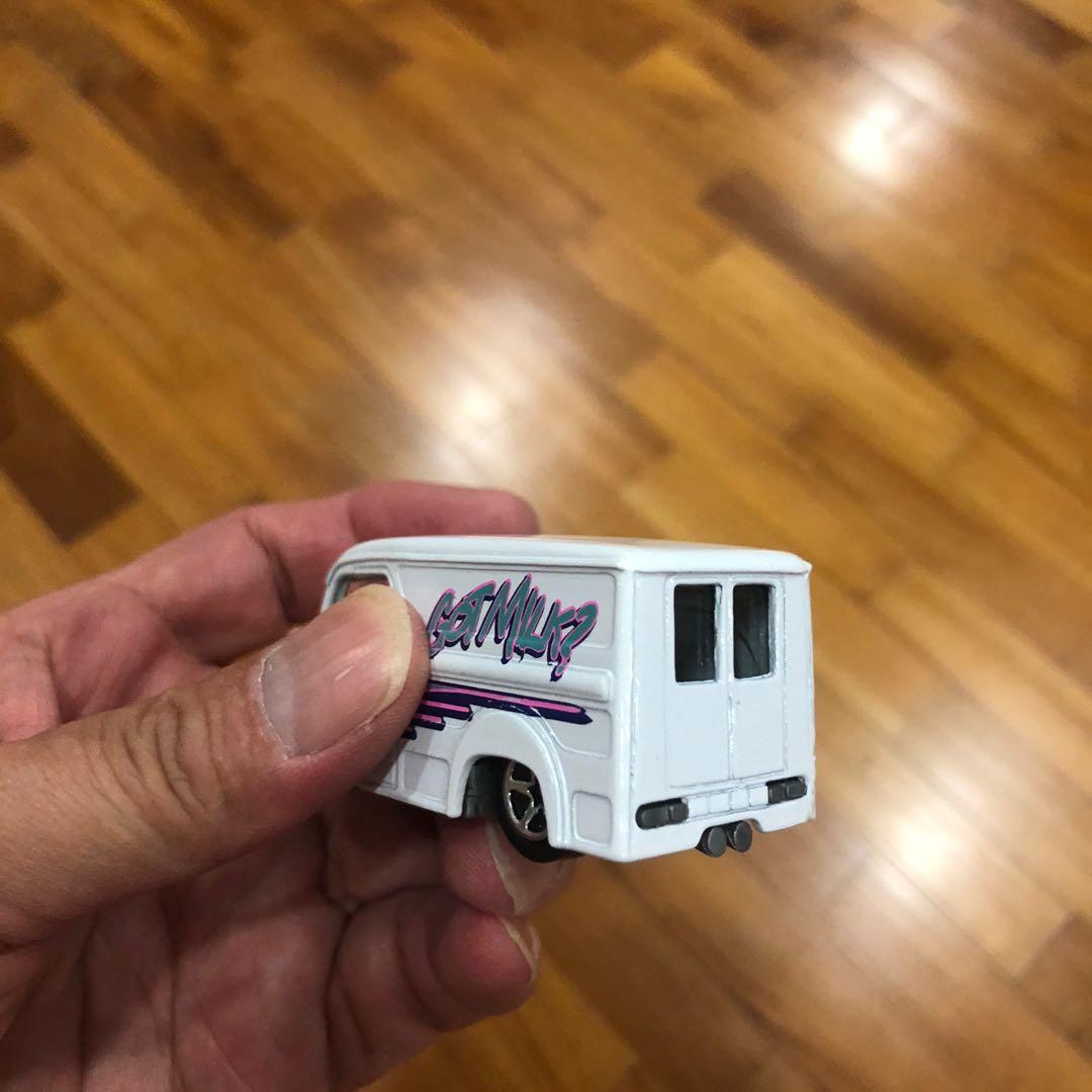 hot wheels 1998 first editions dairy delivery