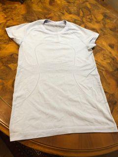 Lululemon top