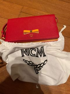 (Category: ) located in . Submitted by thriftwithlyn (Listing ID 1017284629, Image 1). Description: .