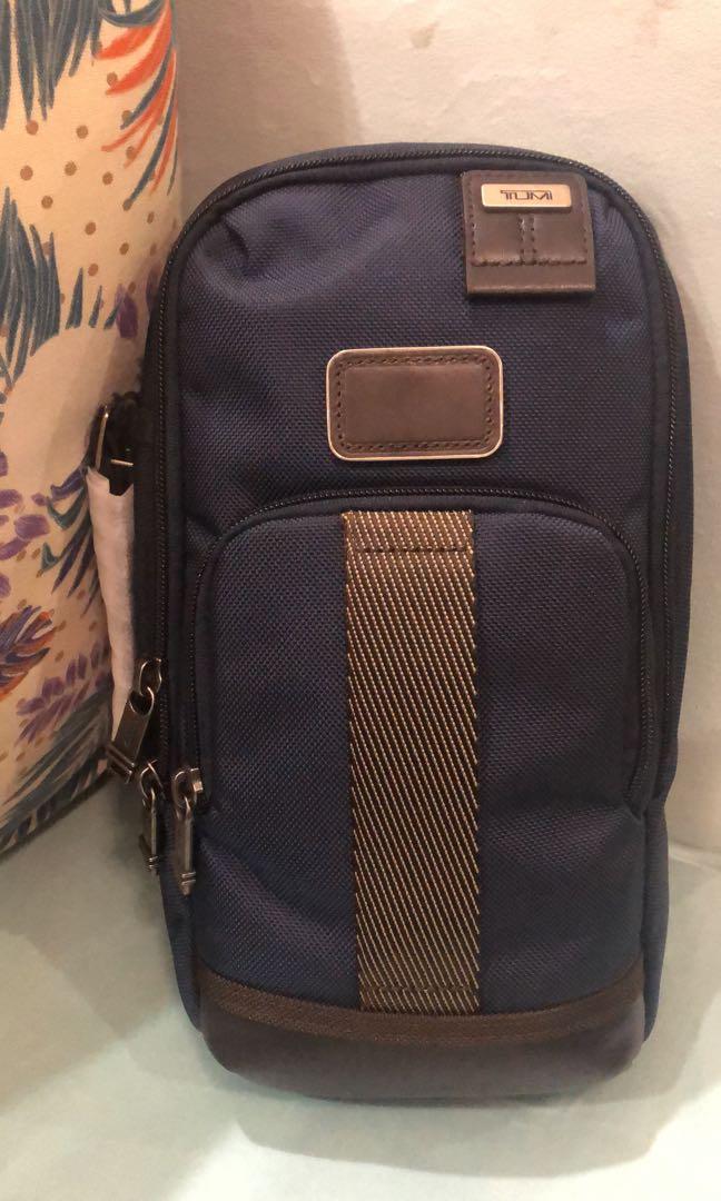 tumi saddle bag