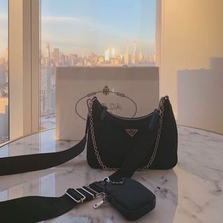 （分類：）位於 。 由 cccouou.official 提交（商品編號 1017359362，圖片 1）。簡介： 。