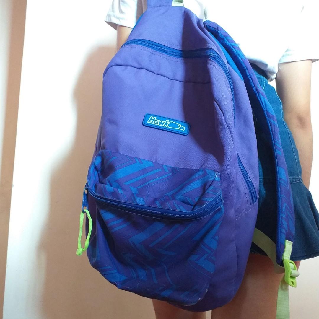 Hawk backpack size online
