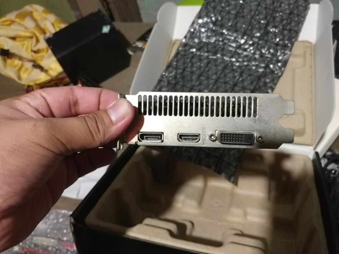 RX 550 4GB DDR5 Gaming Graphics Card low power consuption, Computers & Tech, Parts & Accessories