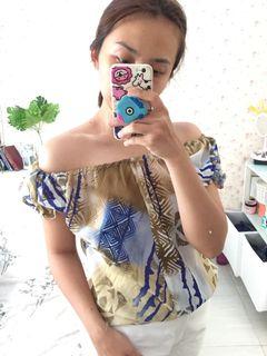 Sabrina top motif