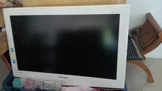 Samsung White Frame TV LA32R71W W/Hdmi 32 inches @ P9500
