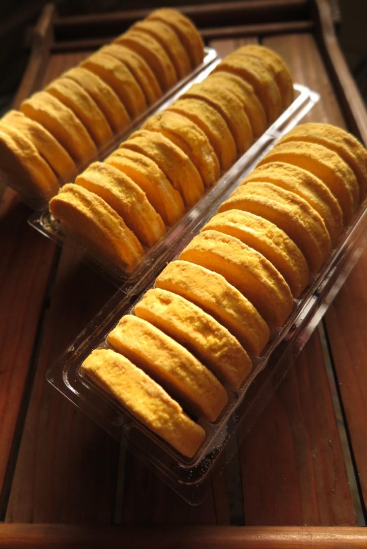 Silvanas Dumaguete Buttercream (Category: Local Eats) located in Manila. Submitted by agathamegph (Listing ID 1017346417, Image 2). Description: Thank you for your message. 😍 Sans rival Silvanas is now available for pre-orders. 📍 We ship the food items from Dumaguete via cargo. 🏷 RATES Buttercream - Php 310.00 Chocolate - Php 350.00 + Shipping fee 📦 DELIVERY Available for delivery within Metro Manila. Pick up location in Sta. Ana Manila. Will