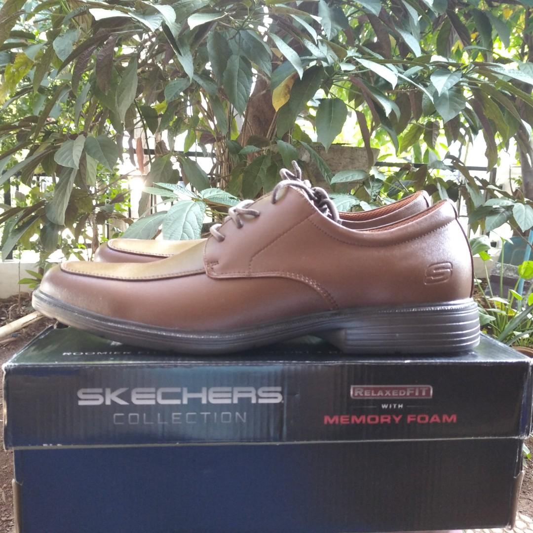 Sisa size 43 SKECHERS RELAXED FIT CASWELL Formal Original BNIB