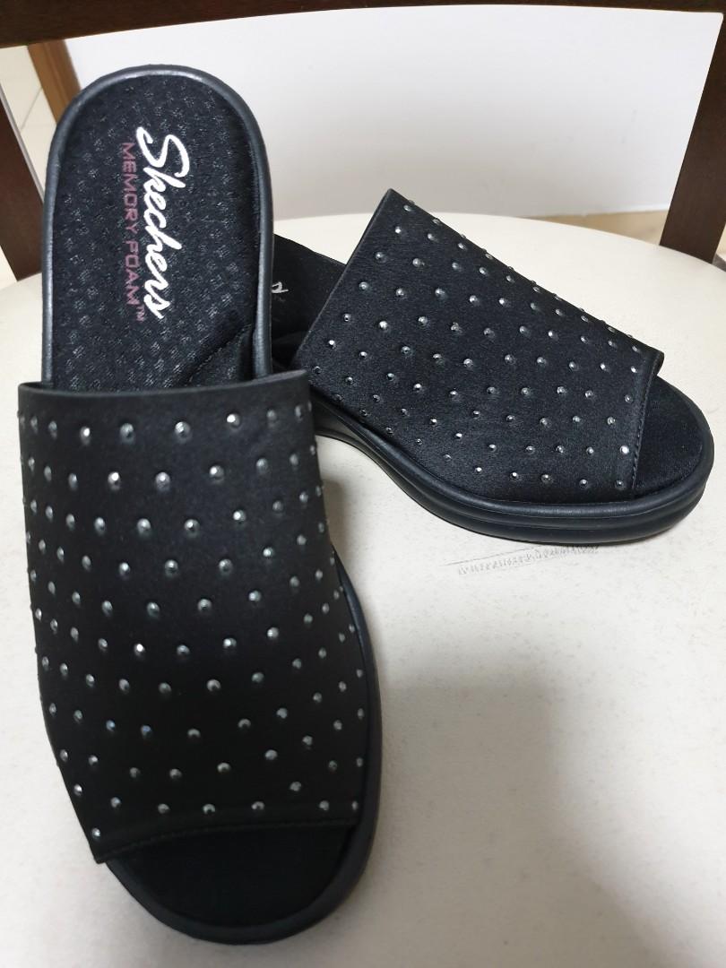 skechers memory foam womens slippers