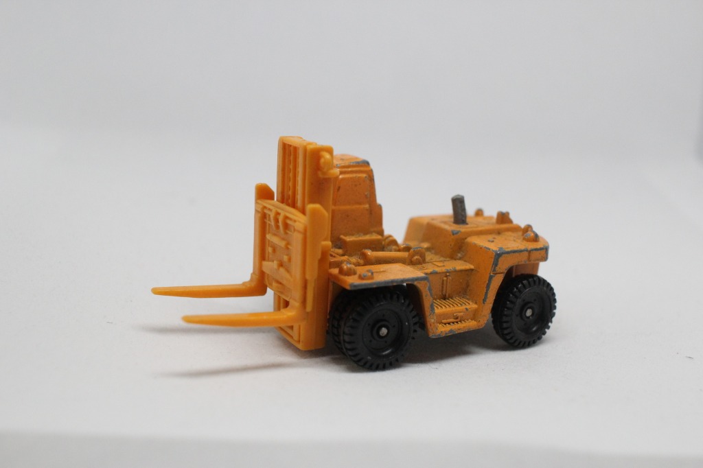 tomica forklift