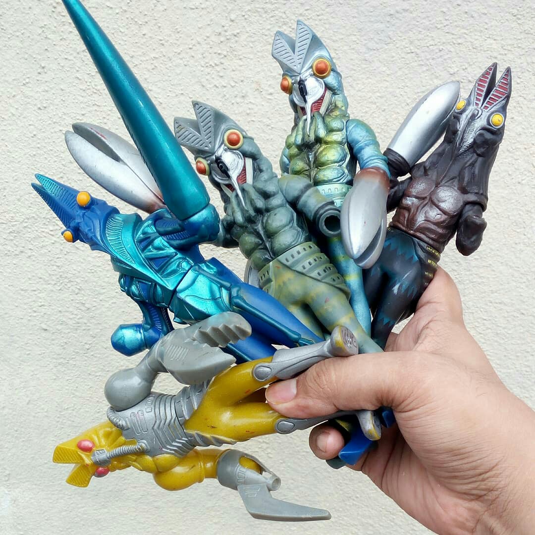 Ultraman Sofubi Alien Baltan Damage Missing Toys Games Other Toys On Carousell