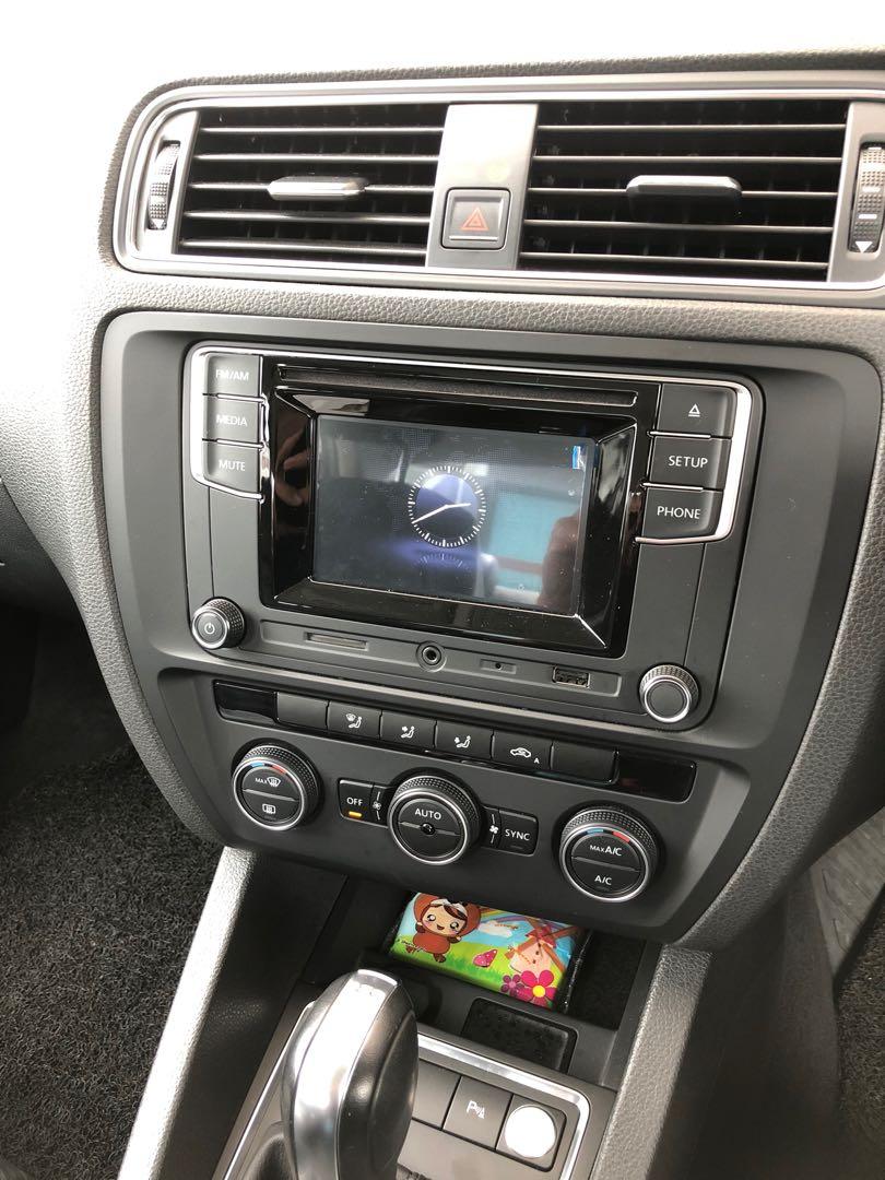 Volkswagen VW Media Player Infotainment System RCD330G Original, Auto