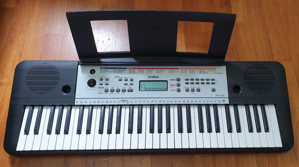 Yamaha YPT260 Portable Keyboard, Hobbies & Toys, Music & Media, Musical Instruments on Carousell