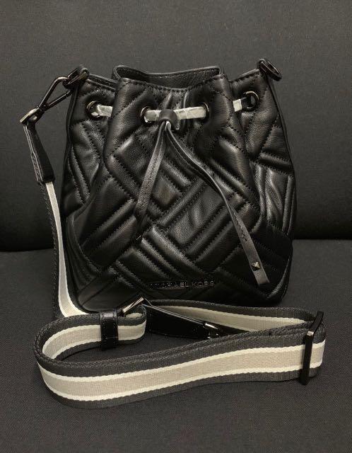 michael kors peyton xs bucket crossbody