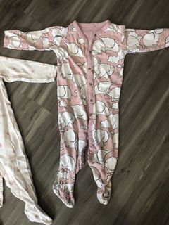 (Category: ) located in . Submitted by absolutecloset (Listing ID 1011096687, Image 1). Description: .