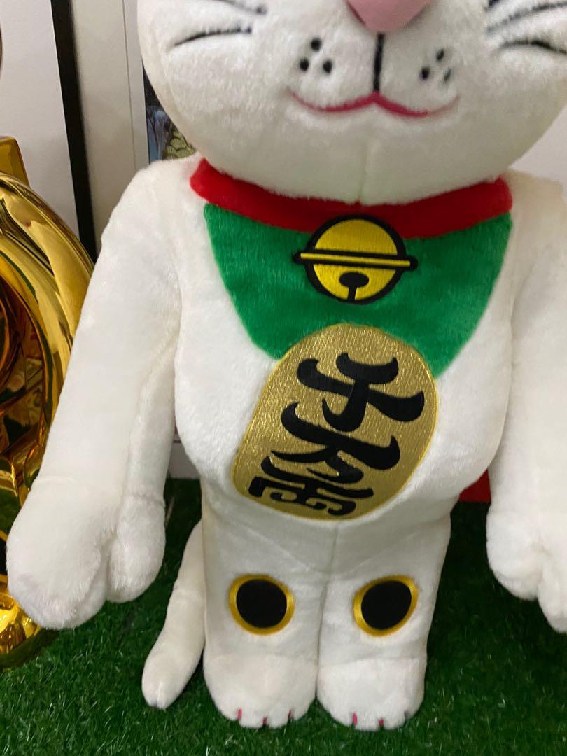 Bearbrick Manekineko lucky cat GOLD Kigurumi 1000 Hobbies