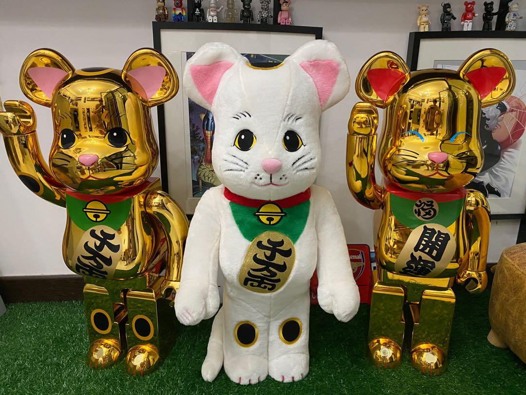 bearbrick lucky cat